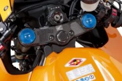 Puig Kroonplaatcover Carbon Look Honda CB600F Hornet (03-06) -Motoraccessoires 1 prot 20 6577